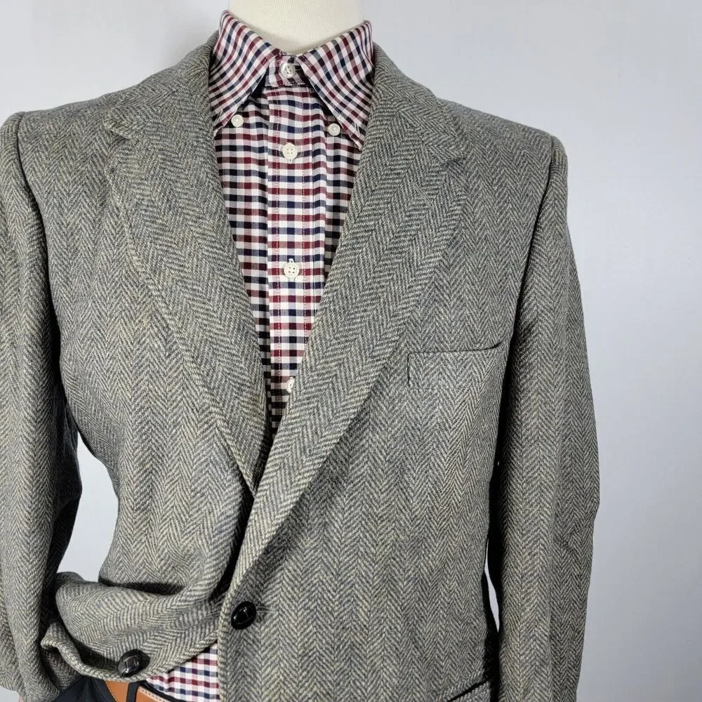 VTG Austin Manor Men's Tweed Sport Coat Blazer Two Button Gray‎ Herringbone 46L